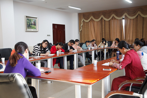 潇湘学院党日活动3_副本.jpg
